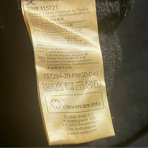 ♥️HOST PICK♥️ Scotch & Soda letters from the south seas crew neck sweatshirt - Picture 7 of 16